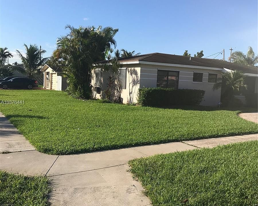 1st image of 498 NE 171st St