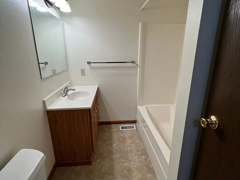 509 S Elm Ave #8 — Photo 14