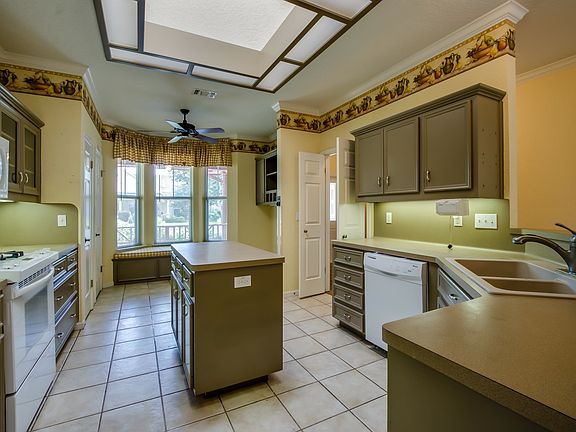 5th image of 539 Jo Lynn Ln