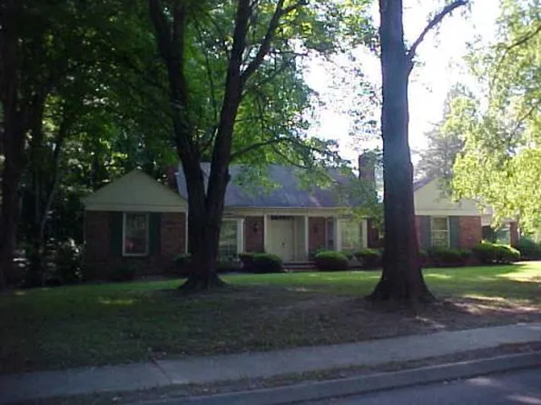 429 Lakeview Dr, Murfreesboro, NC 27855