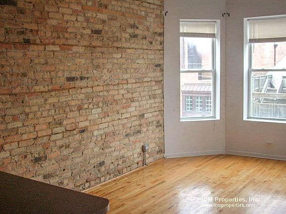 4th image of 2454 N Southport Ave #3J