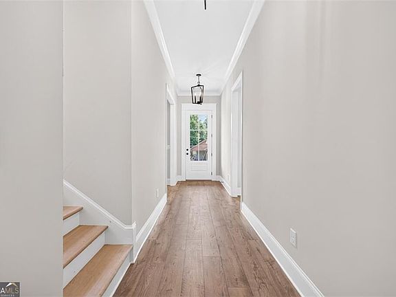 4th image of 5812 Mitchell St