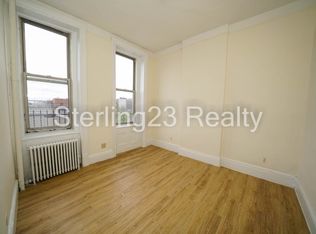 26-10 Hoyt Ave S #FF3, Astoria, NY 11102