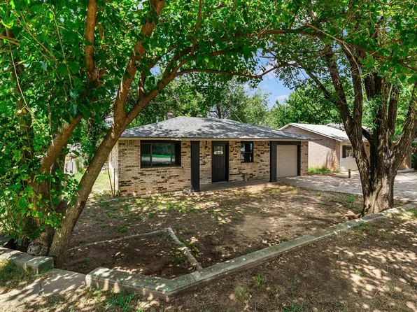 1208 E Hickman St, Shawnee, OK 74801
