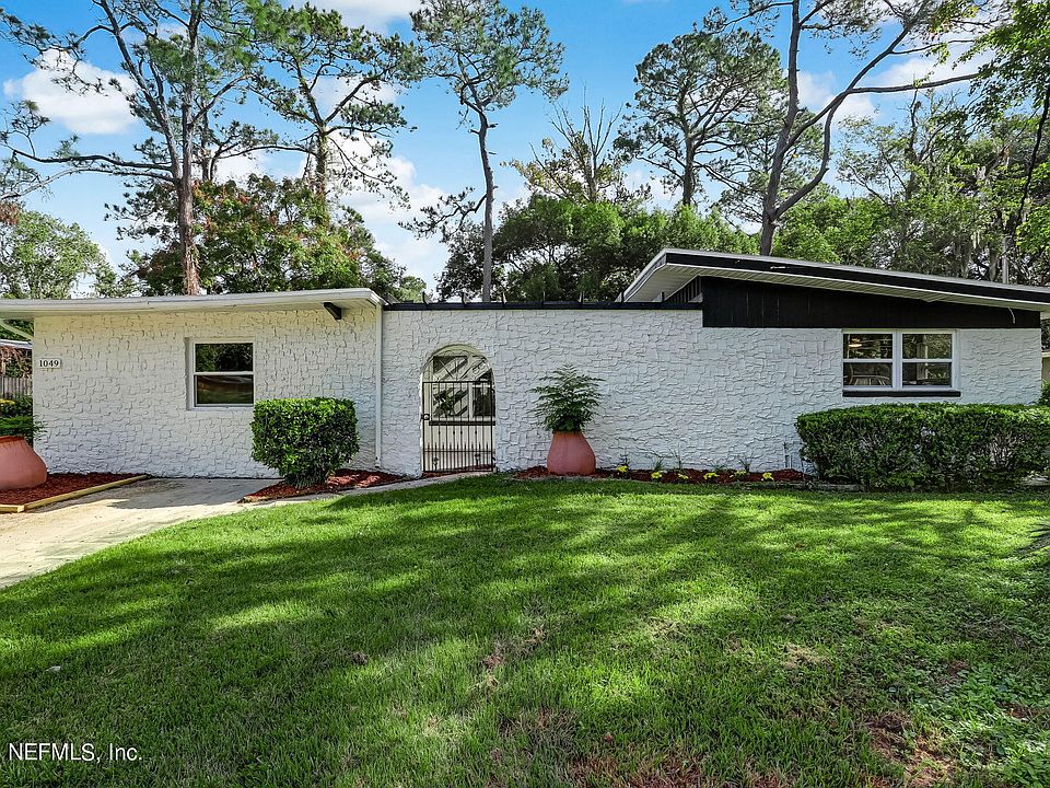 1st image of 1049 BUSAC Avenue