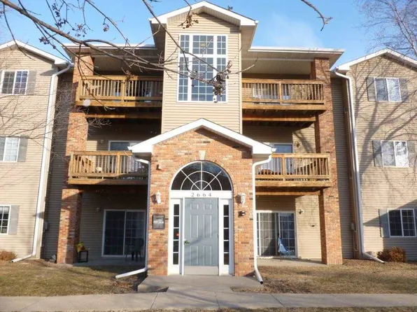 2664 Triple Crown Ln Unit 1, Iowa City, IA 52240
