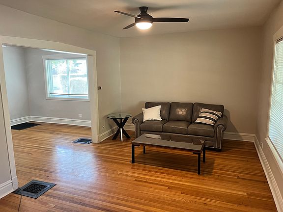 4th image of 544 S Lyman Ave