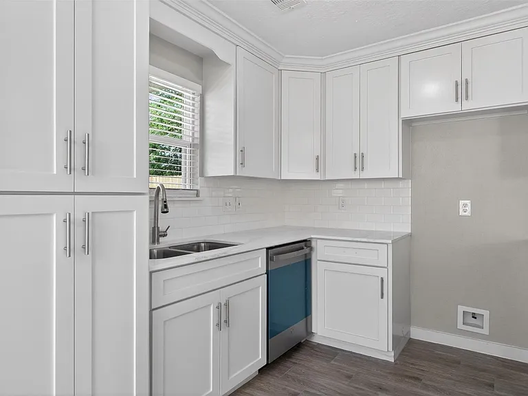 12534 Warrenwood Dr — Photo 6