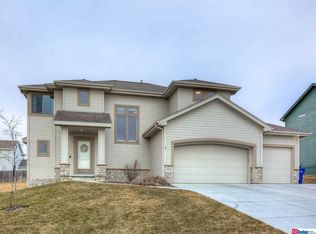 11722 S 110th St, Papillion, NE 68046
