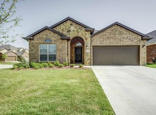 4701 Red Gate Dr, Fort Worth, TX 76244
