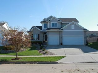 5441 SE 29th St, Des Moines, IA 50320