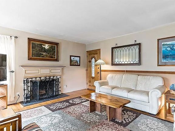 2nd image of 3339 McNab Ave