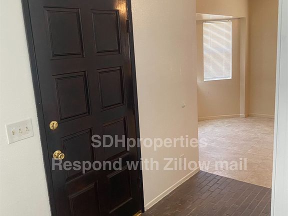 5th image of 7004 Dinwiddie St #7004