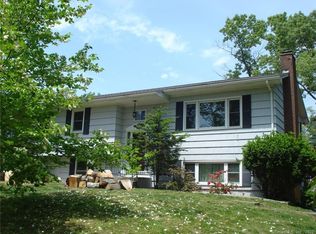 146 Lake Rd, Griswold, CT 06351