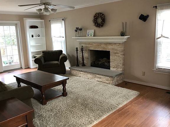 2nd image of 10328 Berkeley Manor Dr