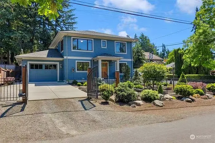 9702 46th Ave NE — Photo 8