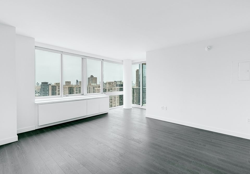 1st image of 101 W End Ave APT 18M