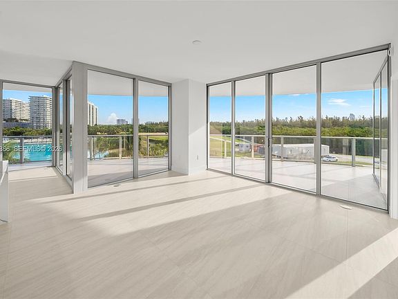 2nd image of 2411 Laguna Cir #311