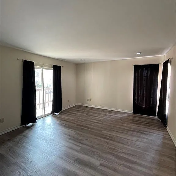 3501 N 23rd Ln #214 — Photo 8