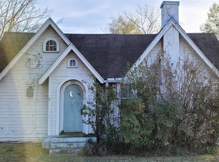 217 W Commerce St, Fairfield, TX 75840