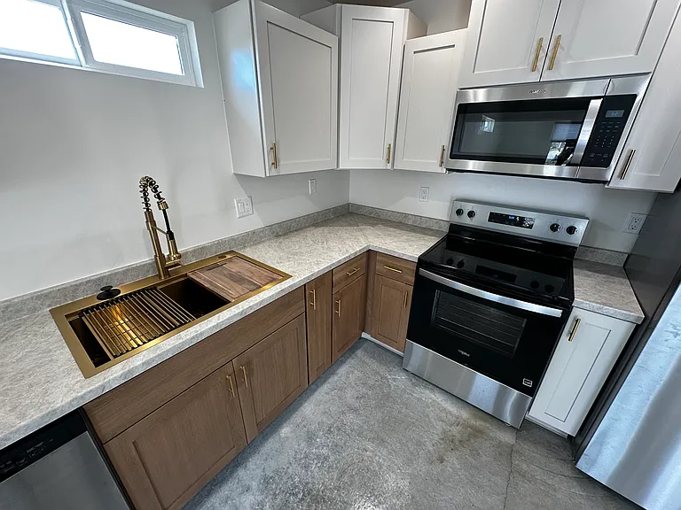 3301 Jayce Ct — Photo 8