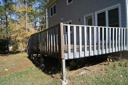 4th image of 302 Fullerton Ct