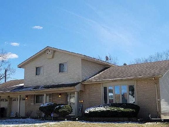 2nd image of 4511 W 175th Pl