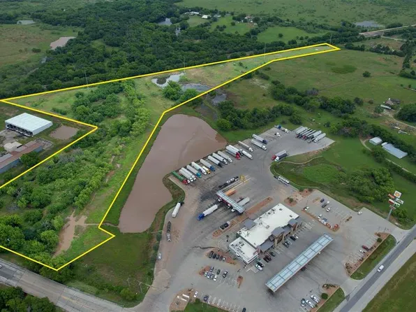 18.22 Highway 148 S, Henrietta, TX 76365