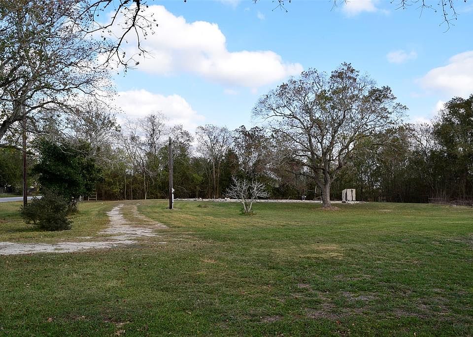 1st image of 10 County Road 102