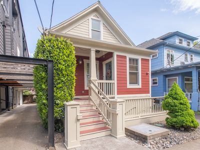 2165 NW Everett St, Portland, OR, 97210
