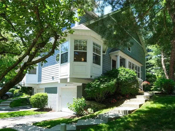 34 Mystic Drive, Ossining, NY 10562