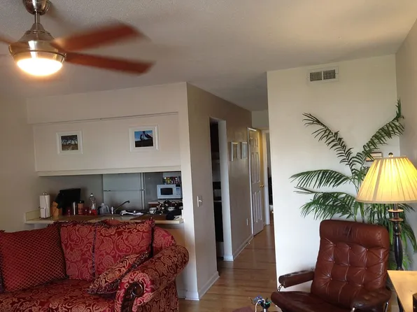 200 Lake Park Blvd S #11B, Carolina Beach, NC 28428