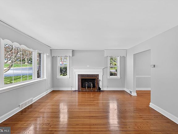 4th image of 517 Weymouth Rd