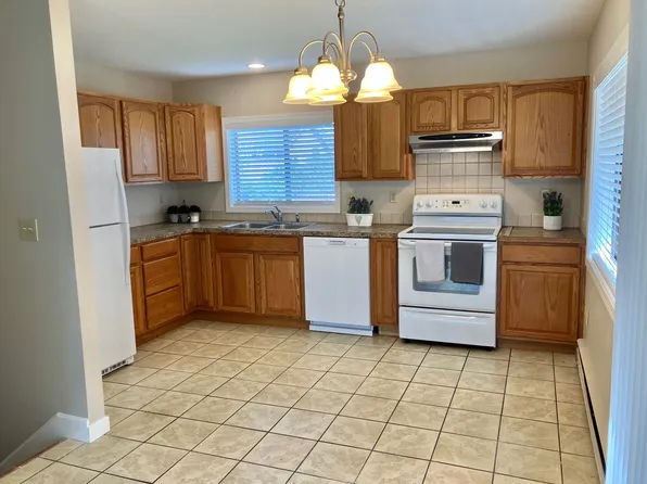 12020 SE 22nd Ave, Milwaukie, OR 97222