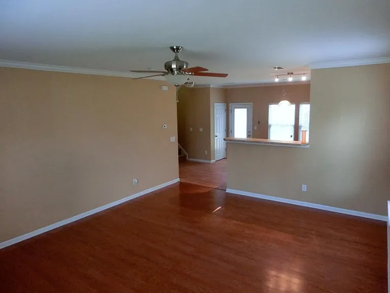 15713 Lakepoint Forest Dr — Photo 14