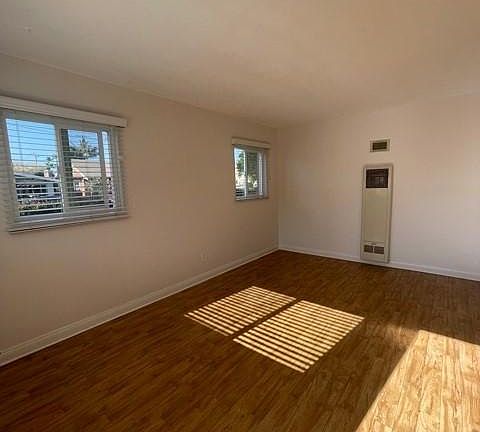 4th image of 4085 Lark St