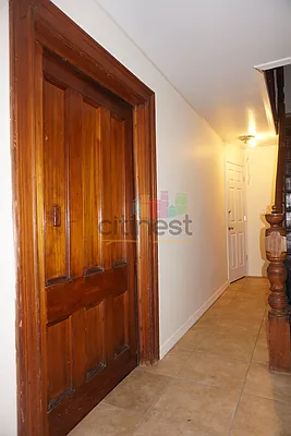 Rented by Citi Nest Group LLC | media 29