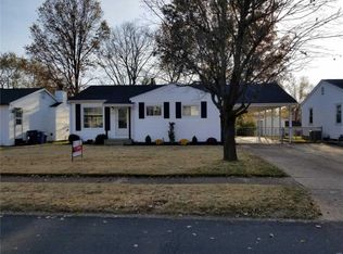 2390 Hawthorne Manor Dr, Florissant, MO