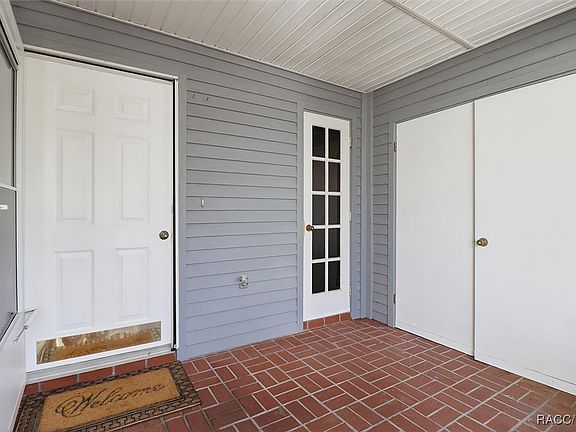 3rd image of 537 W Cherry Laurel Ct