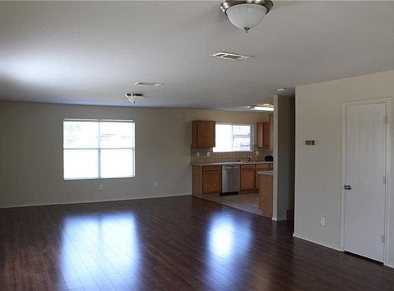 5th image of 716 Flamingo Dr