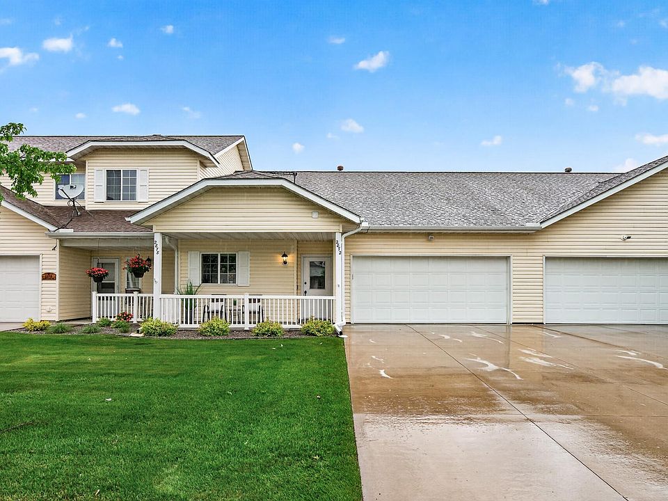 1st image of 2872 Long Lake Dr