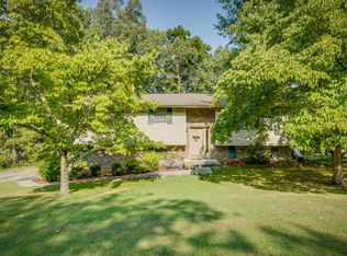 2316 Kings Bay Dr, Kingsport, TN 37660