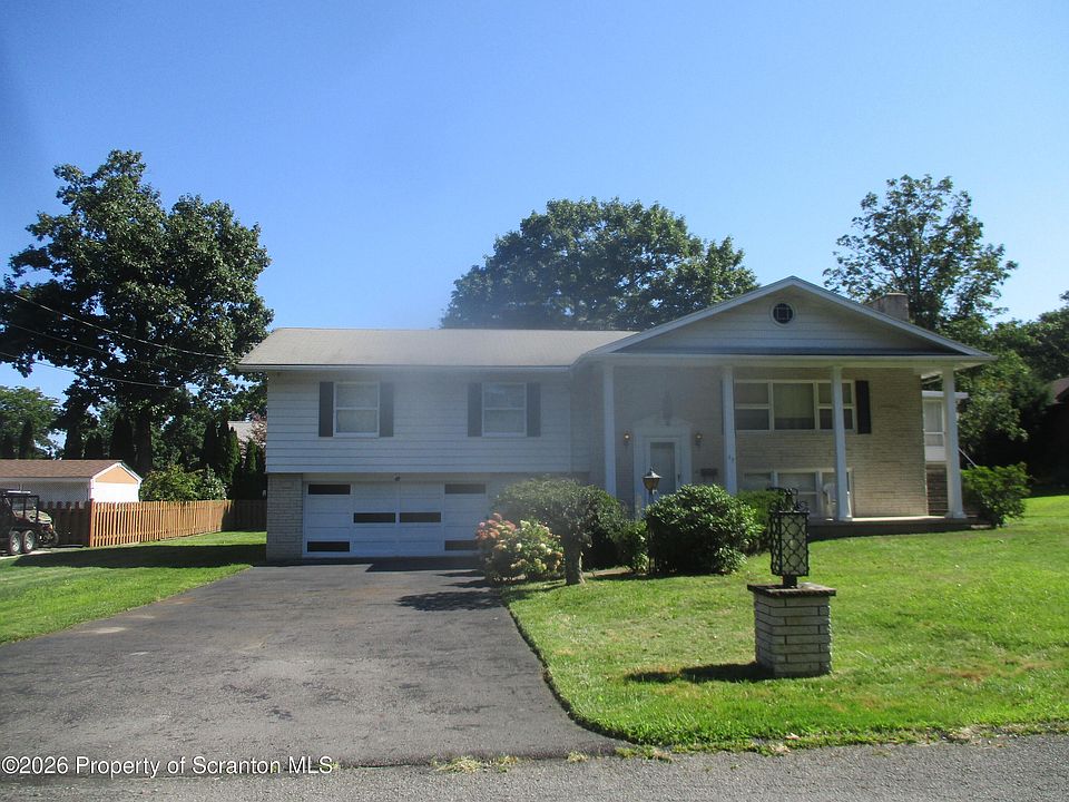 1st image of 47 Roosevelt St