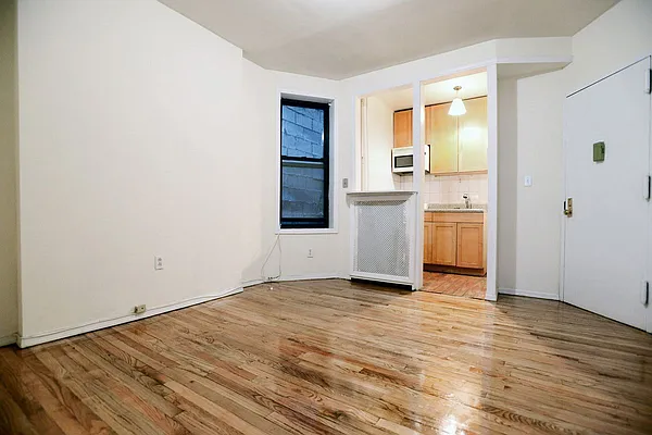 Rented by J Misrahi Realty Corp | media 9