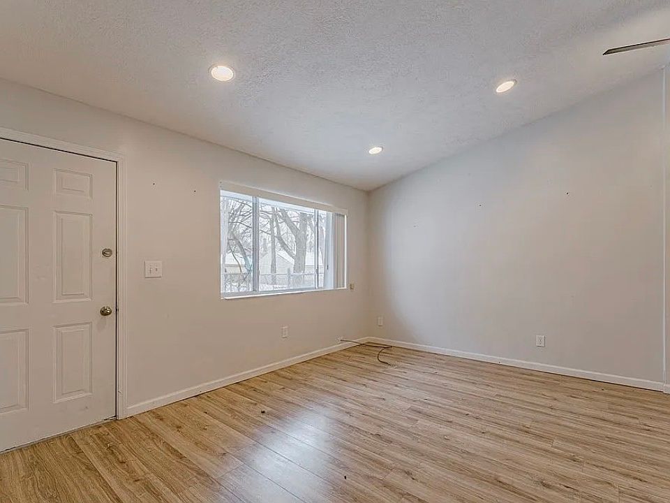 2nd image of 1208 & 1210 Bellows St #4