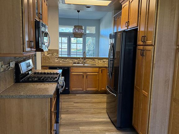 5th image of 11352 Portobelo Dr Unit 4