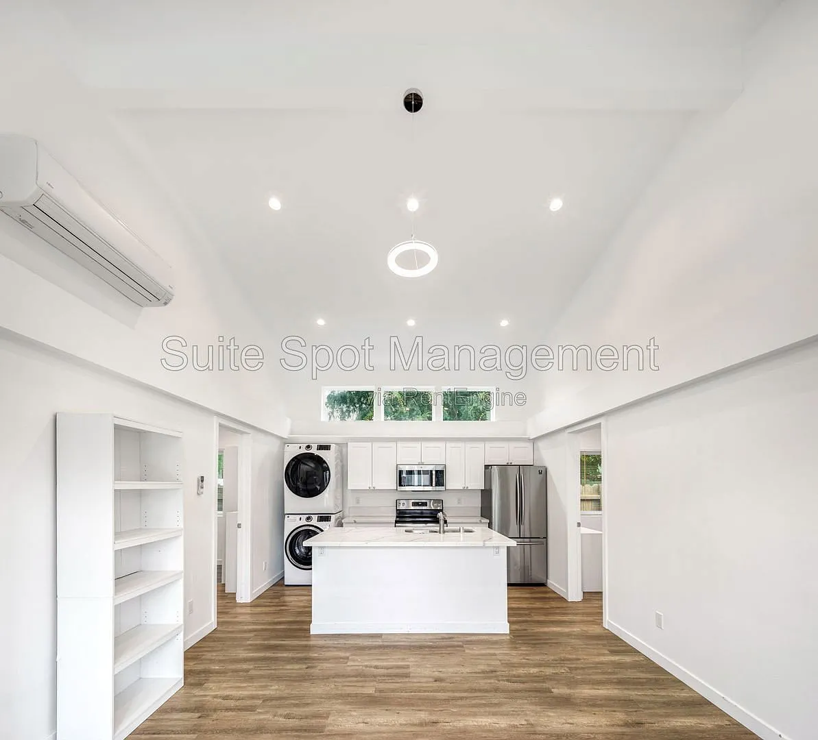 1 bed, 1.0 bath, $1,300 — Photo 2