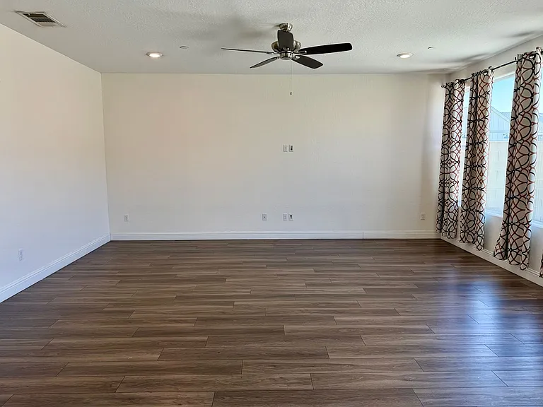 5817 E Truman Ave — Photo 6