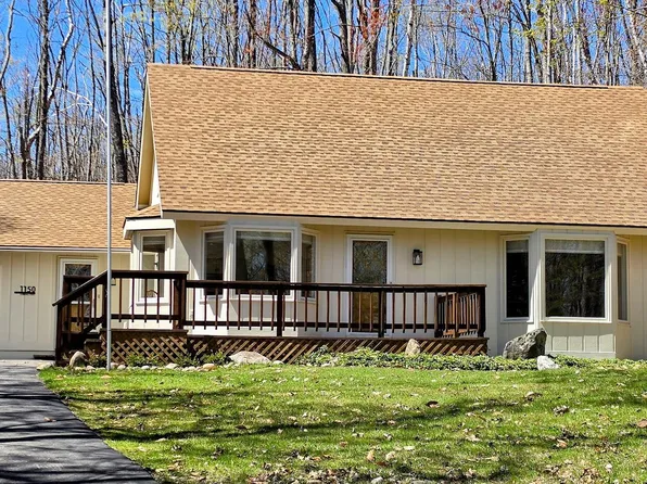 1150 Cardinal Ct, Gaylord, MI 49735