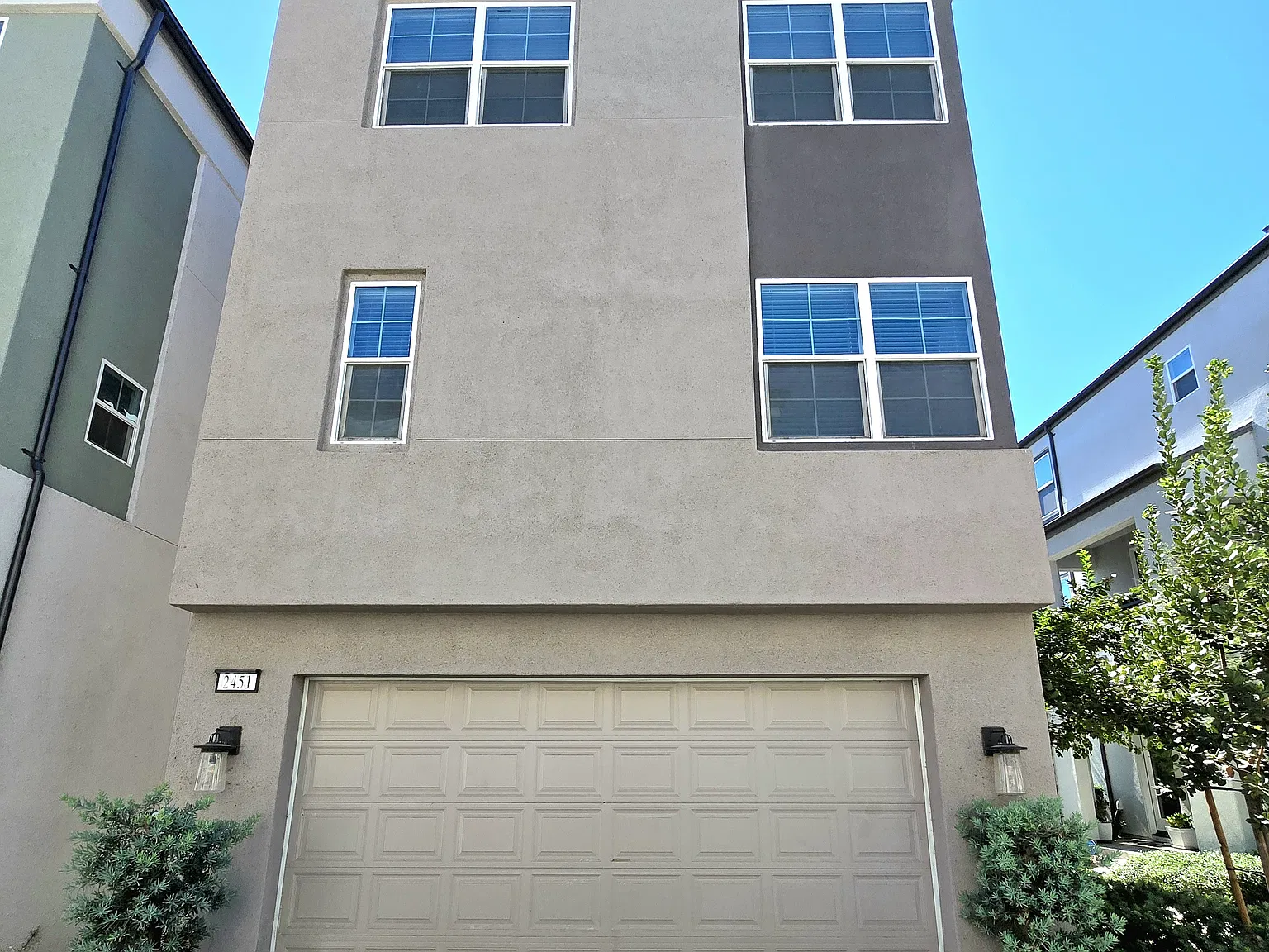4 bed, 3.5 bath, 1809 sqft, $3,600 — Photo 1